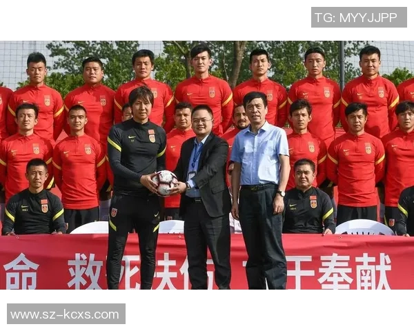 足球明星佛耶戈的传奇之路与对足球的热爱与奉献